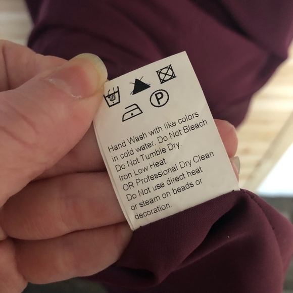 Liz Fields Floor Length Formal Dress Size 2 Berry - Picture 16 of 16